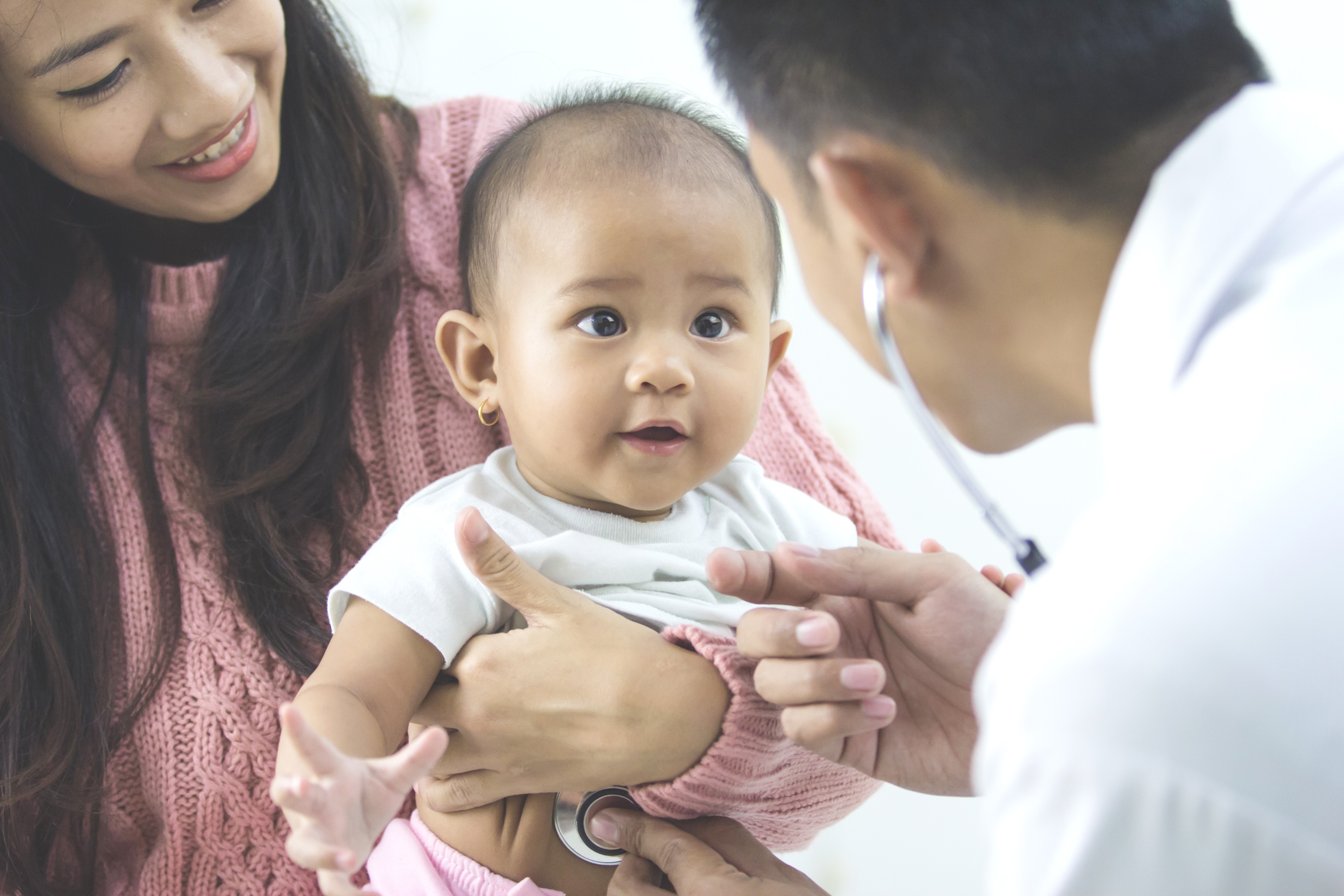 fakta menyusui, manfaat ASI, kolostrum bayi, antibodi ASI, tips menyusui, Bunda, si Kecil